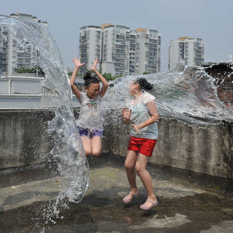 4949免费的资料港澳台_11岁男生向女童泼开水不需承担刑责,前沿解析说明_桌面版17.26.34