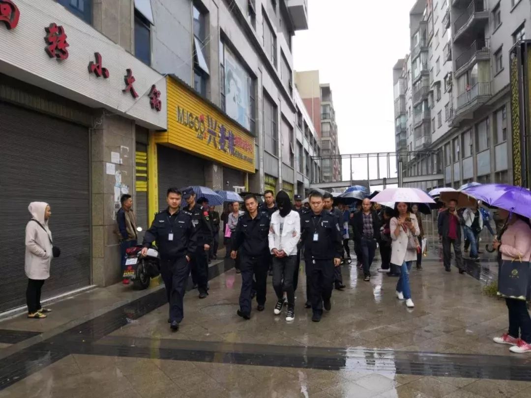 织金县委人事调整动态及一家特色小店的独特魅力