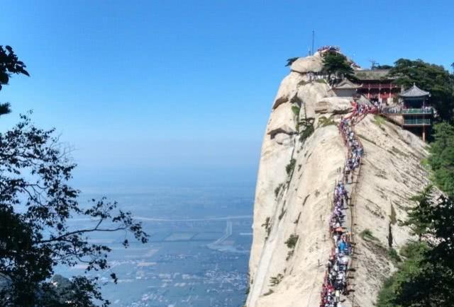 科技带你领略不一样的华山之旅，最新华山人多吗？拥挤状况解析！