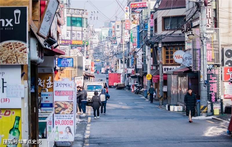 韩国最新R级电影，我的老师与小店的秘密故事