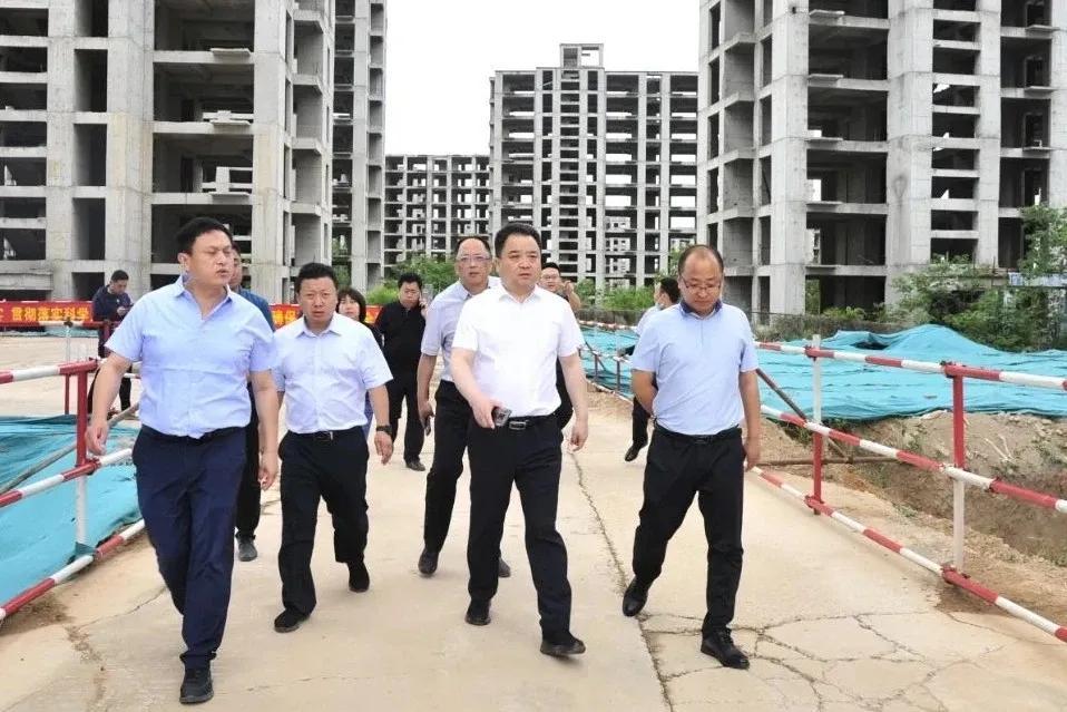 元阳隆城最新动态，发展态势及各方观点探析
