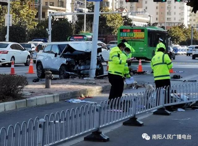 南阳车祸最新消息更新频繁持续报道