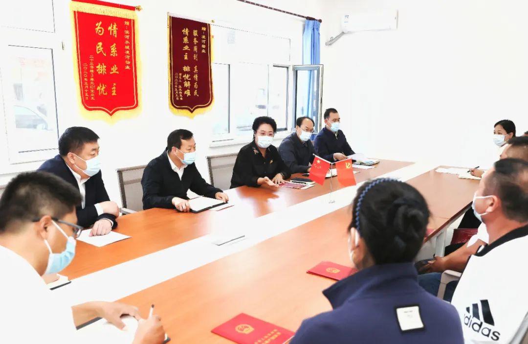 滨河御景苑最新房价，与自然美景的邂逅，内心平和宁静的归宿